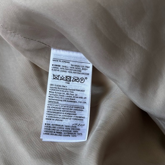 NWOT Banana Republic Wool Vasto Relaxed Italian Wool Tan Blazer Jacket Size 2 - Picture 3 of 8